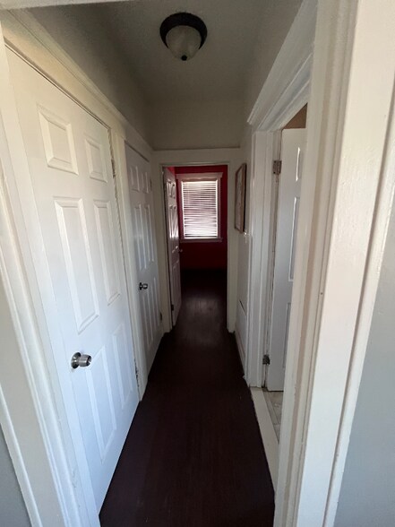 Building Photo - 8457 Cahalan St