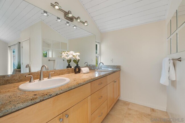 Building Photo - 3018 Xana Way