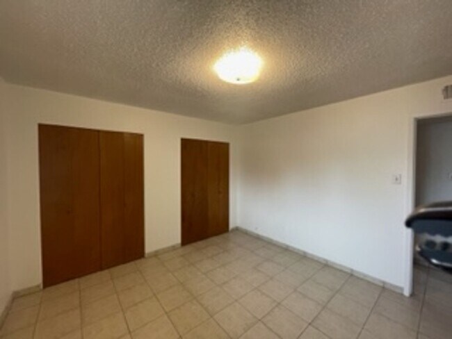 Building Photo - 2101 Chilton Dr