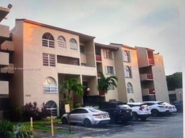 Building Photo - 10661 SW 108th Ave