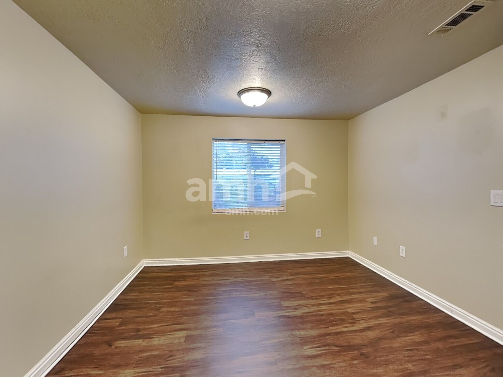 Building Photo - 1365 W 1700 S