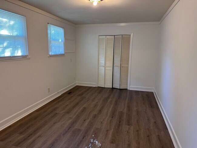 Building Photo - 1776 Pine Tree Rd