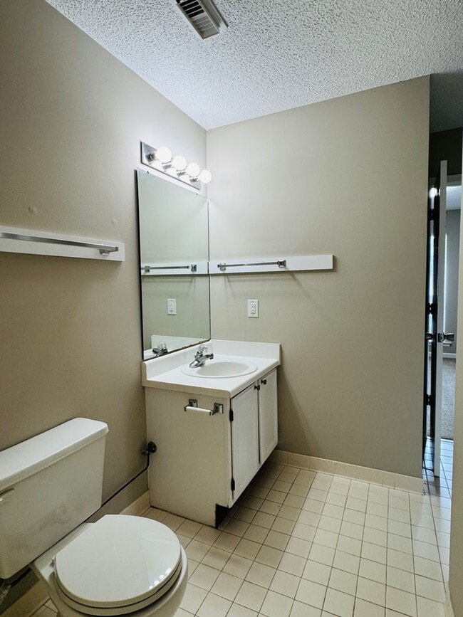 Building Photo - Your new home is just a putt away with thi...