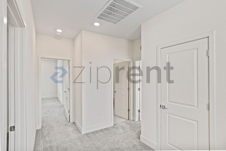 Building Photo - 1765 Jade Pl