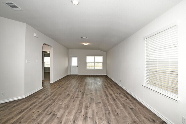 Building Photo - 13035 Minuet Sway