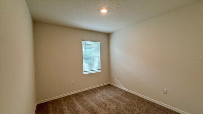 Building Photo - 3314 Pine Lily Ave