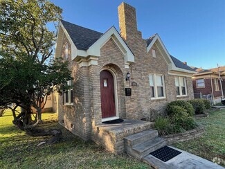 Building Photo - 4701 Ave N 1/2