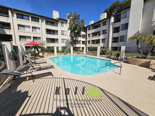 Building Photo - 5745 Friars Rd