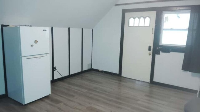 Building Photo - 36-38 Oliver Street - Unit 3