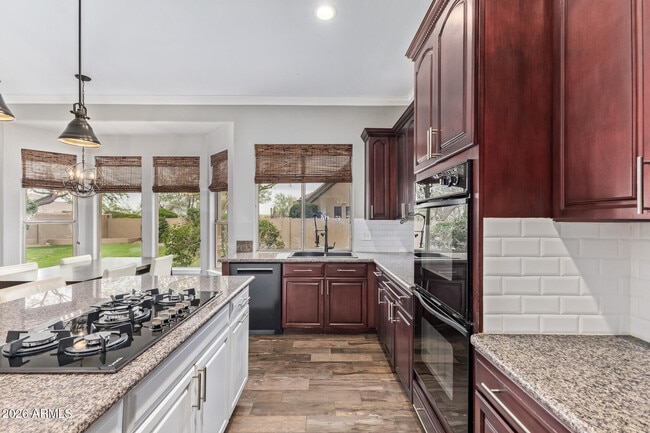 Building Photo - 10271 Jasmine Dr