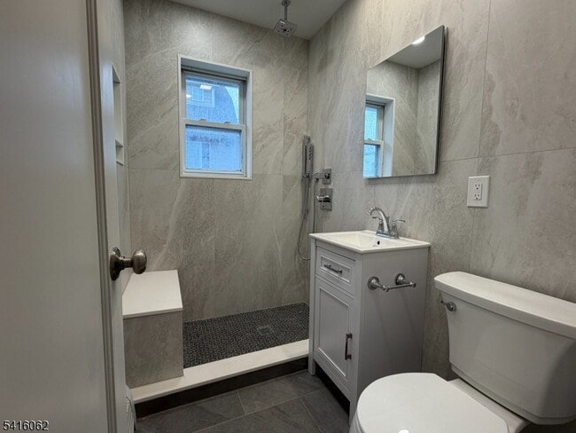 Building Photo - 93 Centre St