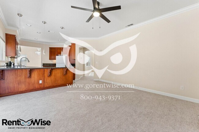 Building Photo - 406 Grenadine Way