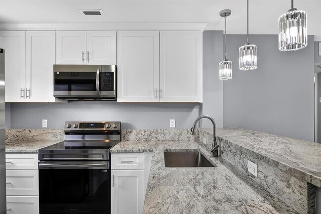 Building Photo - 3236 Coral Ridge Dr