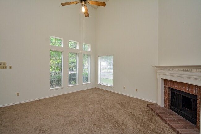 Building Photo - 2314 Bent River Dr