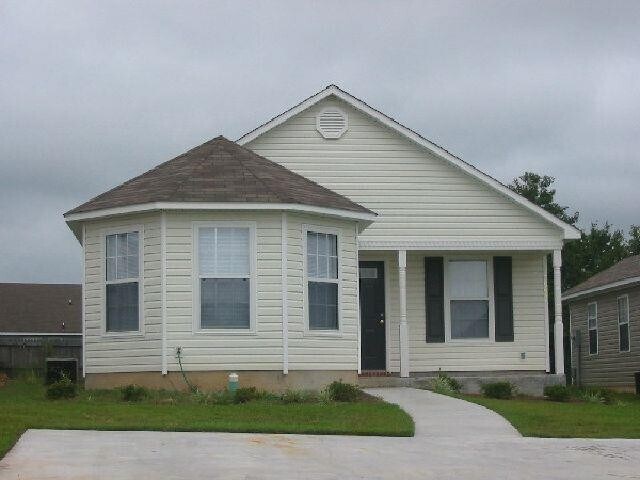 Building Photo - 3 Bedroom/2 Bath home in Valdosta