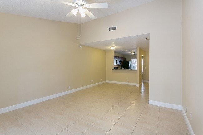 Building Photo - 265 Palmetto Ct