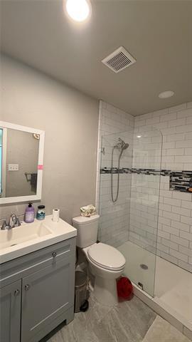 Building Photo - 618 Shadyglen Dr