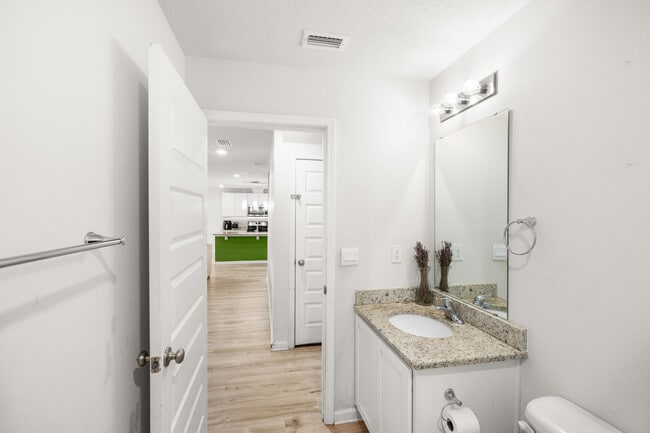 Building Photo - 1105 Valor Walk
