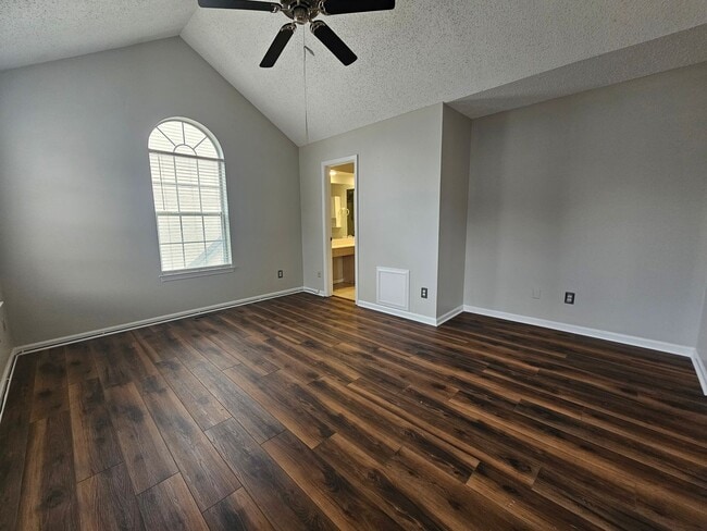 Building Photo - Lake Smith Condos