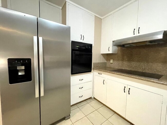 Building Photo - For Rent – Renovated 3-Bedroom Home with P...
