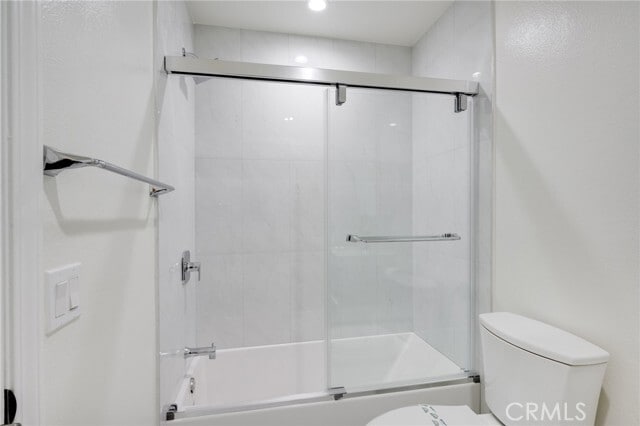 Building Photo - 330 N Jackson St