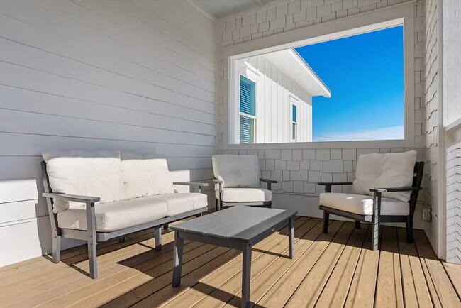 Building Photo - 107 Benicia Pl