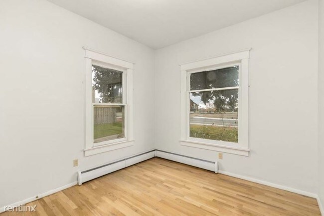 Building Photo - 4 br, 3 bath House - 4201 Main Street