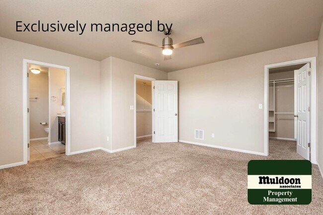 Building Photo - Beautifully done home close to Military Ba...