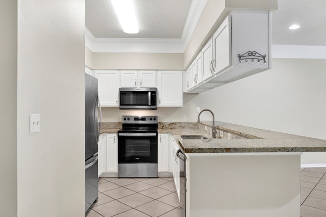 Building Photo - 501 Cotton Creek Dr