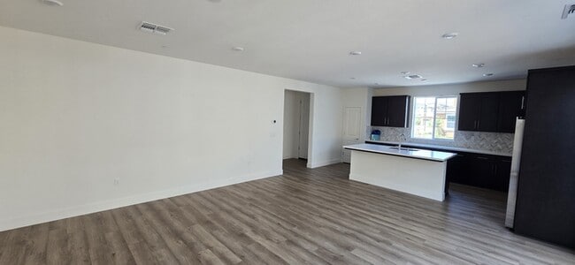Building Photo - Brand New 2025 Solar-Powered 4 Bed, 3 Bath...