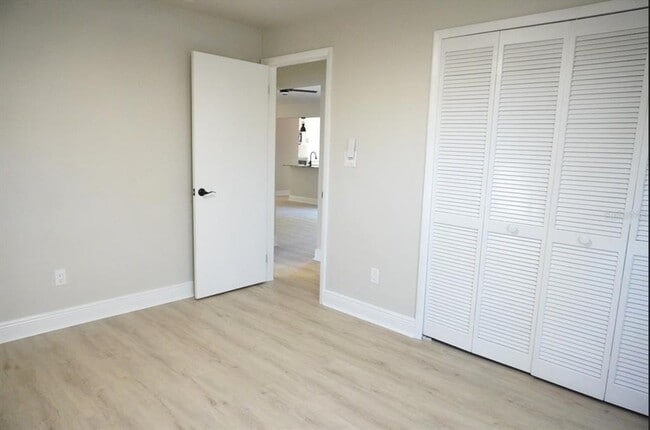 Building Photo - 7811 Bay Cedar Dr