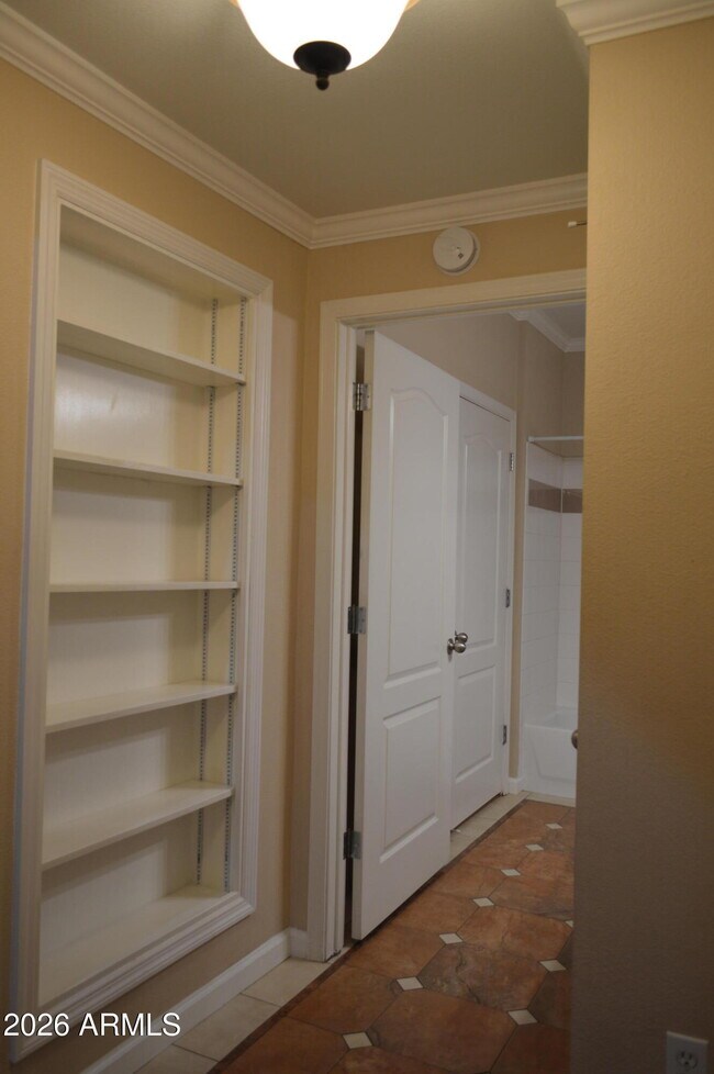 Building Photo - 1701 E Colter St