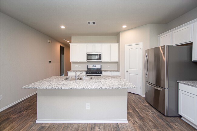 Building Photo - 14086 Sharktooth Hill Ln