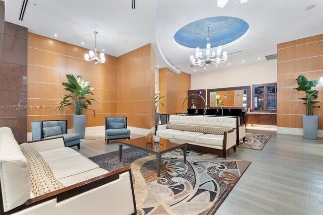 Building Photo - 253 NE 2nd St