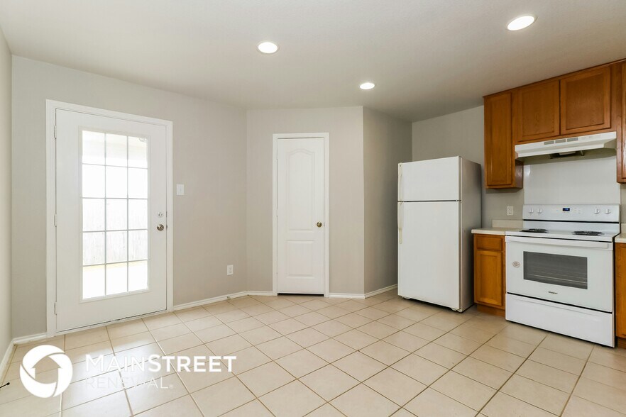 Building Photo - 13521 Coomes Dr