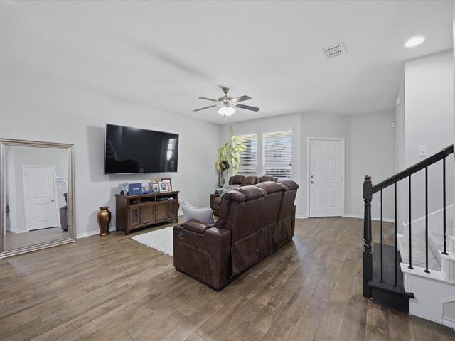 Building Photo - 420 Milverton Dr