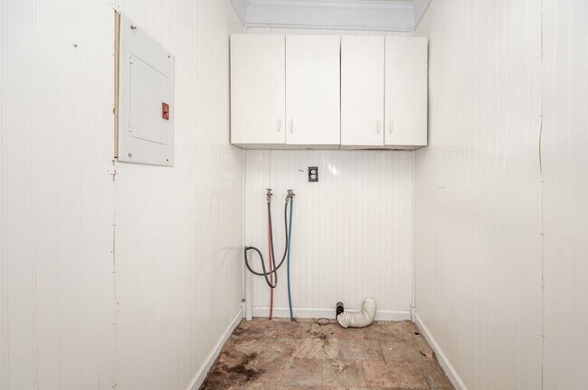 Building Photo - Cute 2 Bed 1 Bath in Pascagoula