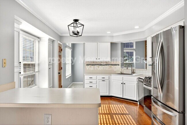 Building Photo - 994 Frieda Ct