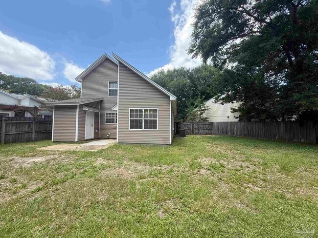 Building Photo - 3004 Cedarwood Village Ln