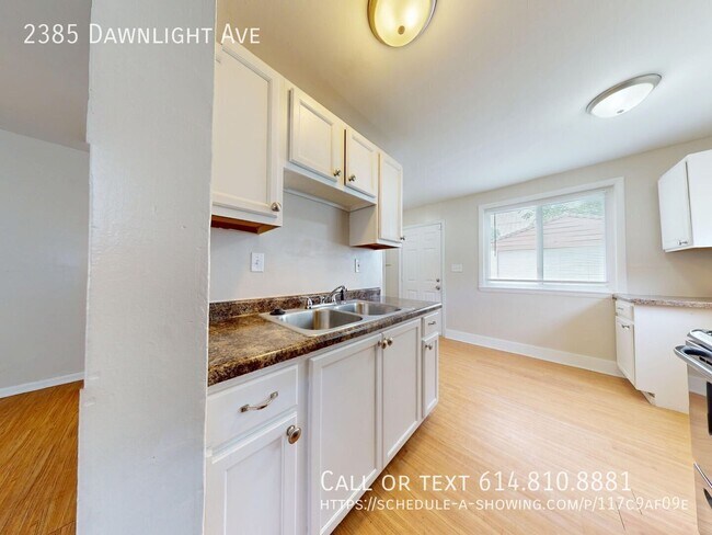 Building Photo - 2385 Dawnlight Ave