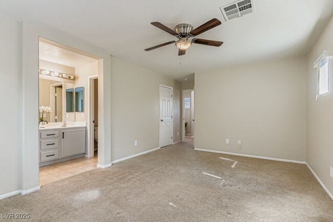 Building Photo - 9519 W Wooded Heights Ave