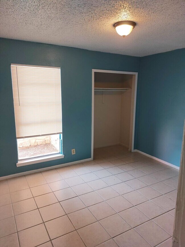 Building Photo - Alnwick Duplex #1
