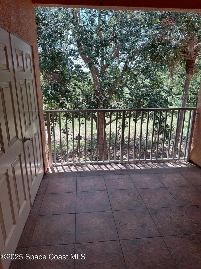 Building Photo - 2087 Hidden Grove Ln