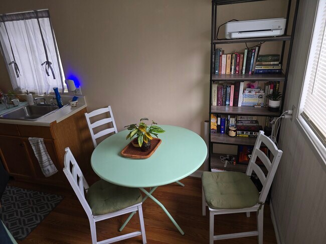 is loved by our tenants. - 914 SW 8th Ln