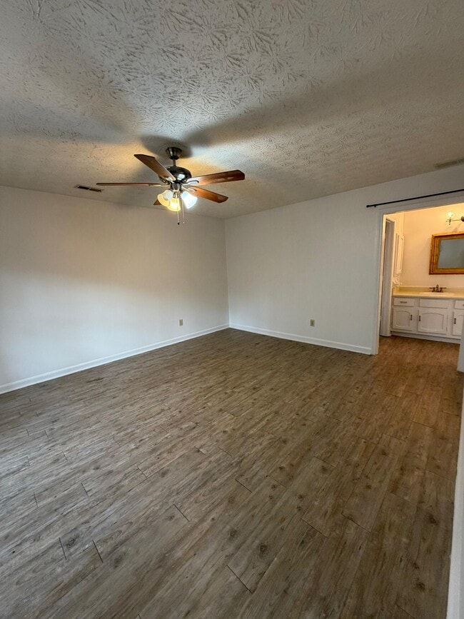 Building Photo - 5065 Irish Spring Ct