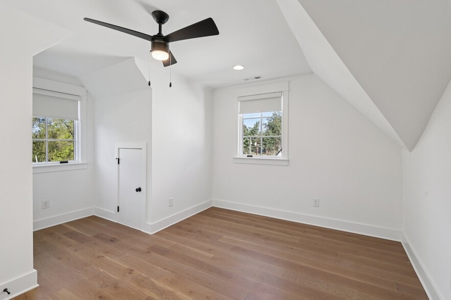 Building Photo - 521 Hobson Chapel Pl