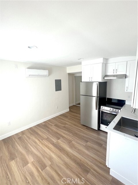 Building Photo - 22139 Rashdall Ave