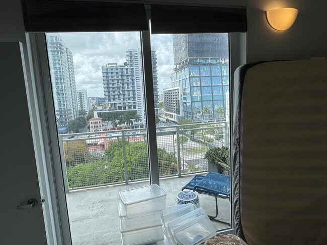 Building Photo - 455 NE 25th St