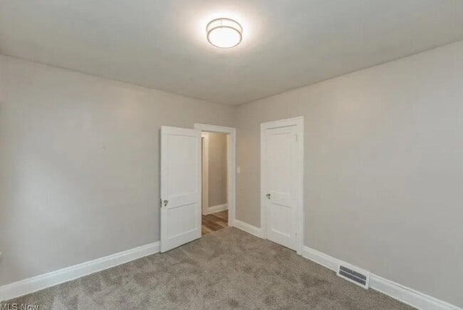 Building Photo - 3318 W 94th St