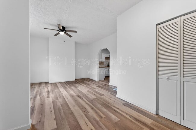 Building Photo - 45 Lincoln St